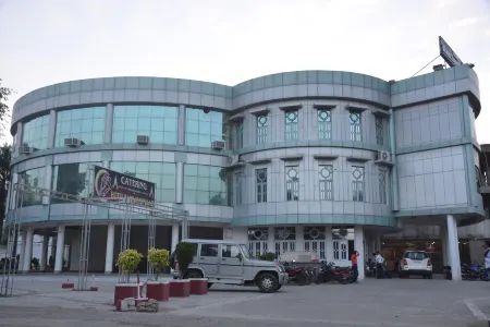 Hotel Ram Saroj Palace Отели в г. Sagar