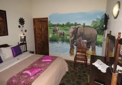 Parrot Lodge