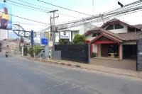 RedDoorz Near Ipdn 2