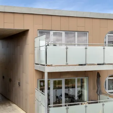 "Geraldine" - 250m from the Sea