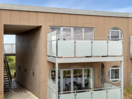 "Geraldine" - 250m from the Sea