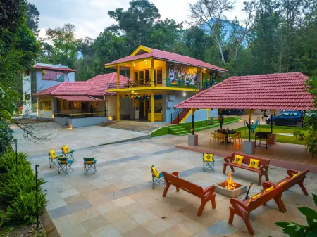 The Hosteller Chikmagalur Отели в г. Чикмагалур