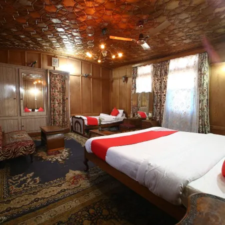 Nairobi Houseboat