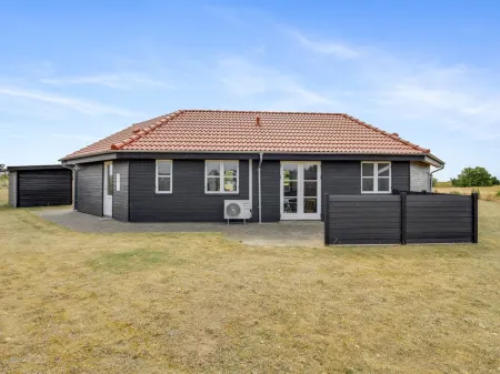 "Arnger" - 300m to the Fjord