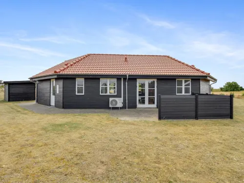 "Arnger" - 300m to the Fjord