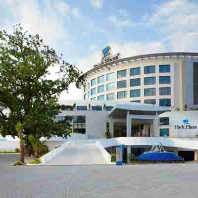 Radisson Salem Hotel Exterior