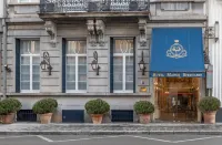 Hotel Manos Stephanie Hotel dekat Base Design Brussels