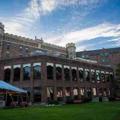 Thayer Hotel Hotel Exterior