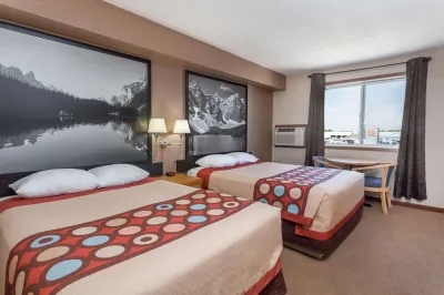 Super 8 by Wyndham Medicine Hat AB Отели рядом с достопримечательностью «Колледж Медисин-Хат»