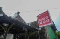 RedDoorz at Pondok Eyang Obi Sleman Các khách sạn ở Sleman