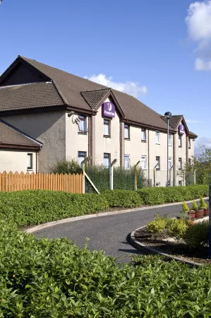 Premier Inn Glasgow (Cumbernauld) Отели в г. Камберналд