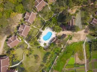 Santi Resort & Spa Hotels in Ban Xiang-Nouak