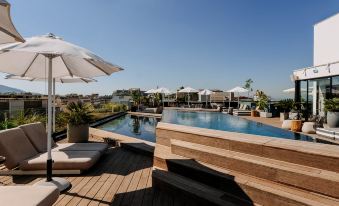 Skylark, Aluma Hotels & Resorts