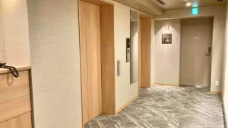0220s12000b18co90E294 R 320 180 R5 D