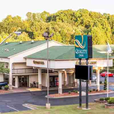 Quality Inn University Winston Salem Hotel Exterior