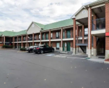 Econo Lodge Hotels in Henrico County