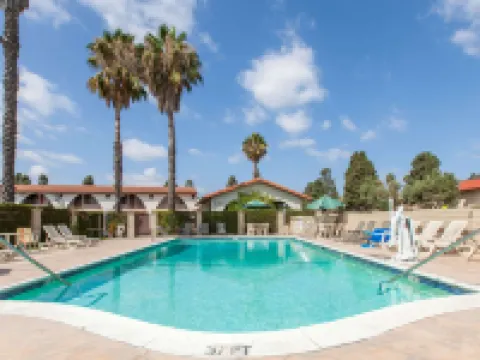 Days Inn by Wyndham Camarillo - Ventura Hotels in Camarillo