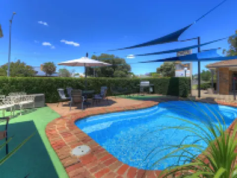 Pevensey Motor Lodge Hotels in Echuca