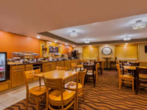 AmericInn by Wyndham Algona Hotels in Algona