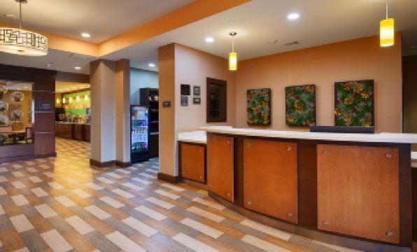 Best Western Plus Flatonia Inn