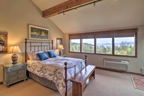 Expansive Bigfork Resort Retreat on Flathead Lake! - Huoneistot