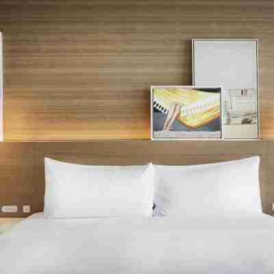 The Diplomat Beach Resort Hollywood, Curio Collection by Hilton Rooms
