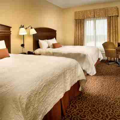 Hampton Inn & Suites Lakeland-South Polk Parkway Rooms