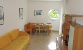 Bright Flat Near the Beach - Beahost