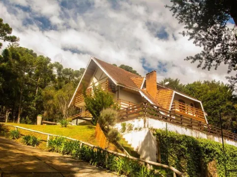 豐特斯城堡旅館