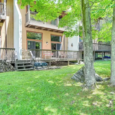 Windham Retreat w/ Private Deck & Mtn Views!