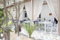 Kiano Suites Paros Hotels in Aliki