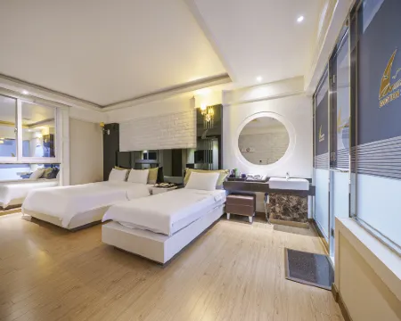 Muan Namak Self Check-in Hotel 務安のホテル