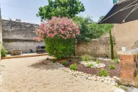 Tribus-Gites Urbains Carcassonne Hotel di Pennautier
