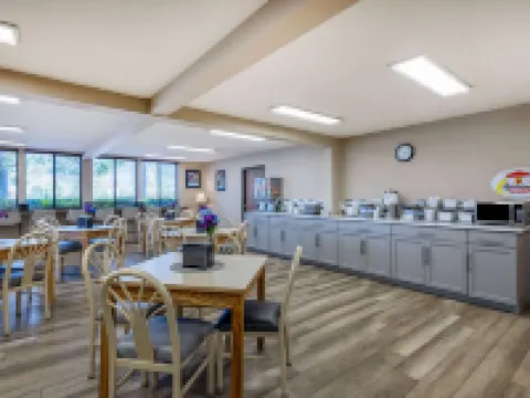 Super 8 by Wyndham Butte MT ビュートのホテル