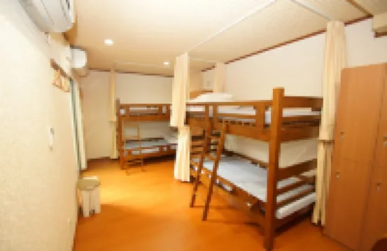 Guesthouse Na-No-Hana - Caters to Women - Hostel