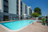 Hyatt Place Nashville Opryland - Rooftop Pools