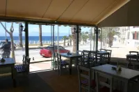 Petit Palais Hotel - 2-Star