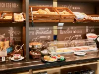 B&B HOTEL Frankfurt-Nord Hotels near Harheim
