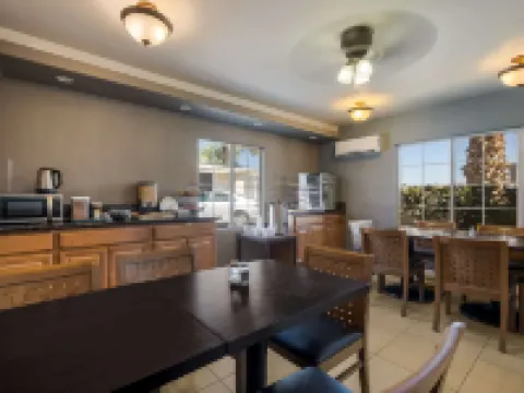 Rodeway Inn Near Coachella Hotels in Indio