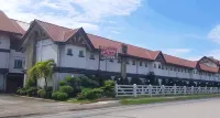 Chocolate and Berries Hotel