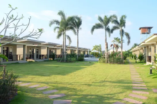 The Oasis Khaolak Resort