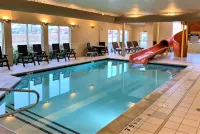Comfort Inn & Suites Logan Near University - Pools