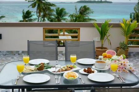 Ocean Retreat & Spa Отели рядом с достопримечательностью «Гурайдо»