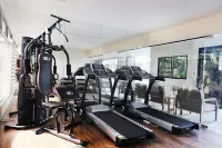 Aerostop Hotel and Restaurant Hotels in Bustos
