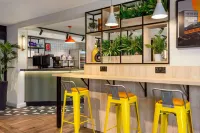 Super 8 by Wyndham Chester East Hotels in Elton