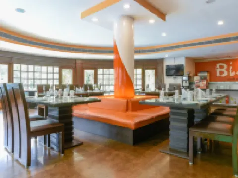 斯里佩魯姆布杜爾韋達村酒店（前身為柑橘酒店） 斯里佩魯姆布杜爾酒店