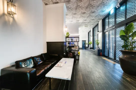 Hotel Vow Отели рядом с достопримечательностью «Музей истории Пупхёна»