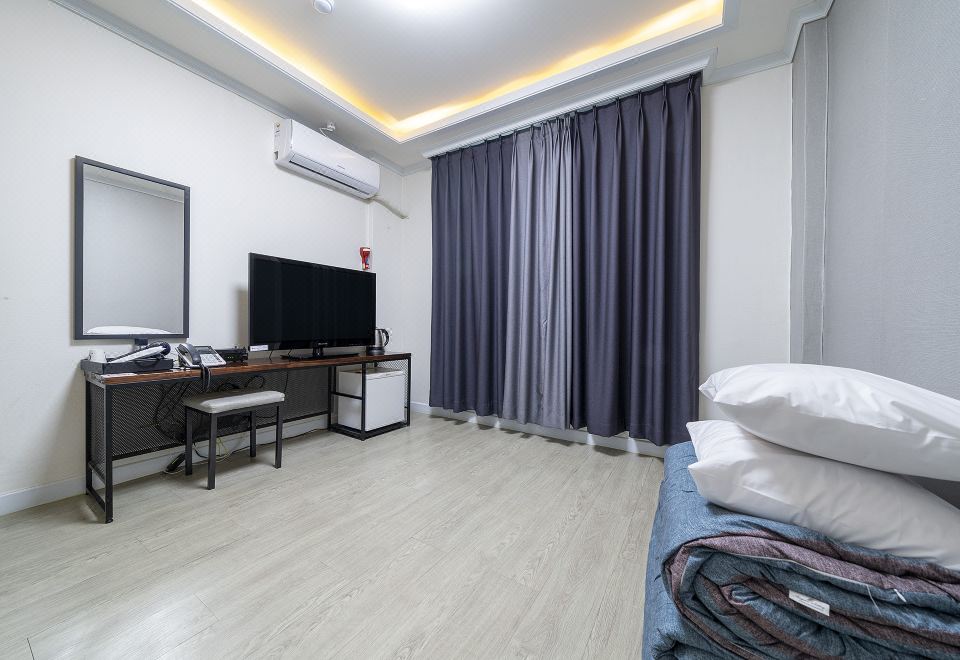 2. 모텔 아스라..