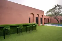 LohonoStays Casa Del Hotels in Satirje