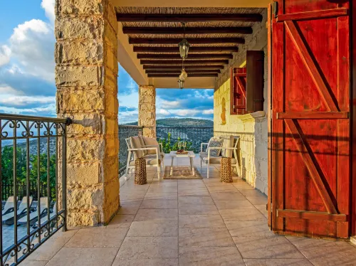 Spacious 7-Bdr Villa with Pool & Sea View - 別墅